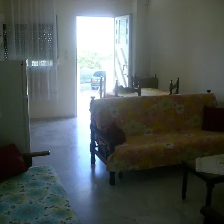 Chrissi Apartamento Néa Péramos